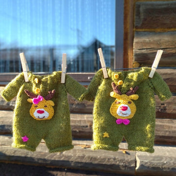 Christmas bear knitting pattern, stuffed knitted doll
