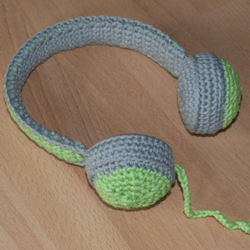 Ear phones