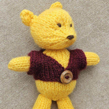Knitted Classic Pooh