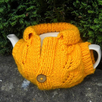 Tea Cozy with leaves