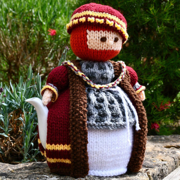 King Henry VIII 4 Cup Teapot Cosy Knitting Pattern - Novelty Teapot Cosy Knitting Pattern