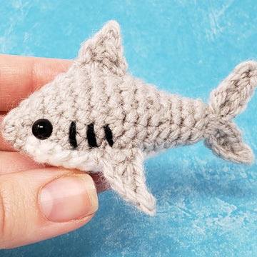 Sam the Shark Amigurumi