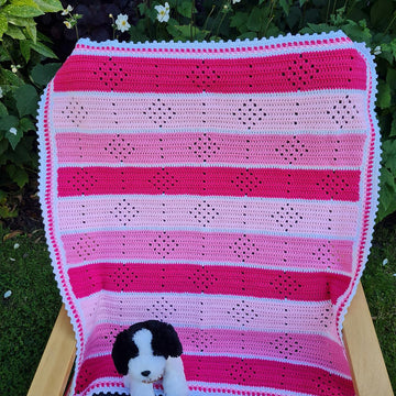 Falling Diamonds Filet Blanket