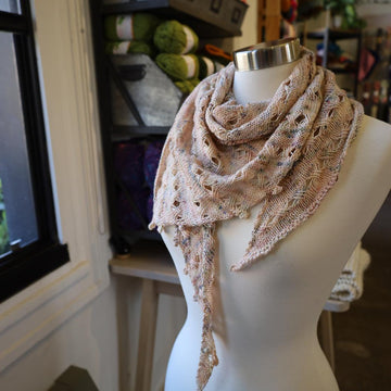 Summary shawl
