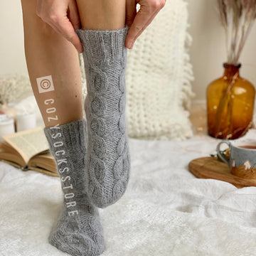 Cable fuzzy socks