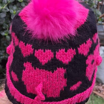 Pig bobble hat - Curly Tail!