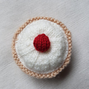 Knitted Bakewell Tart
