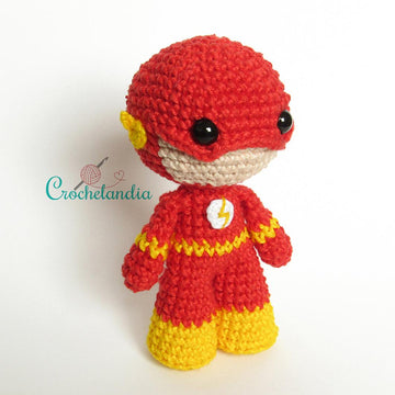 The Flash amigurumi doll - crochet pattern by Crochelandia
