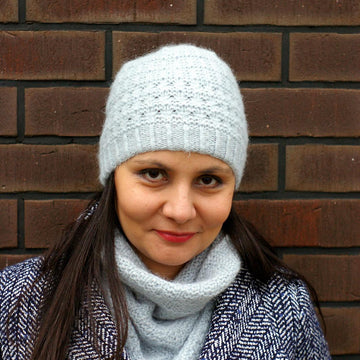 Szron Hat