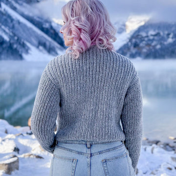 Linear Pullover