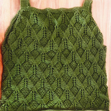 Diamond patterned summer top