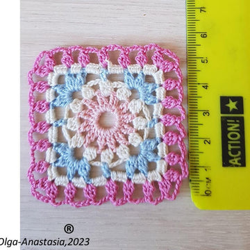 Bright crochet square