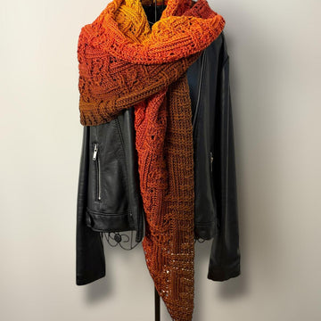 Flat Triangular Scarf "Himera"