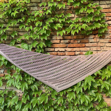 Flat Triangular Scarf "Delia"