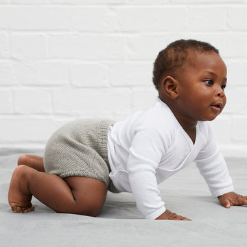 Orion Bloomers - Knitting Pattern For Babies in Debbie Bliss Luna