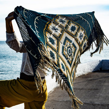 Maracatú Mistery Shawl