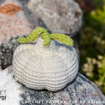 Amigurumi garlic