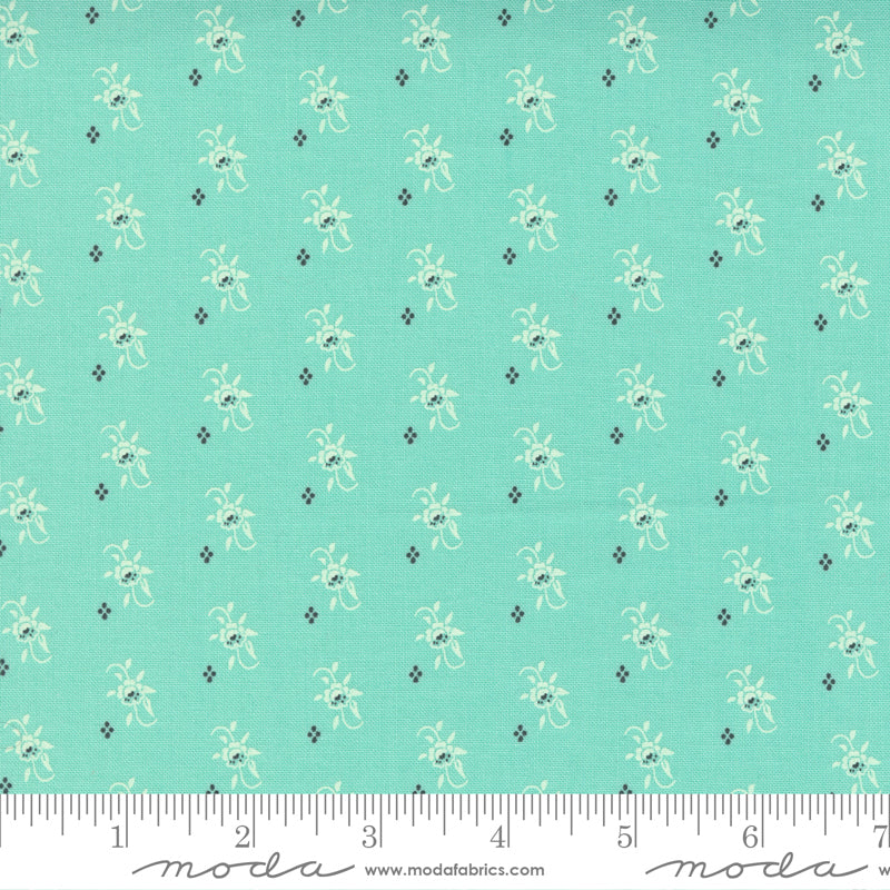Moda Fabrics Fresh Fig Favourites  - Blue - 20412-16