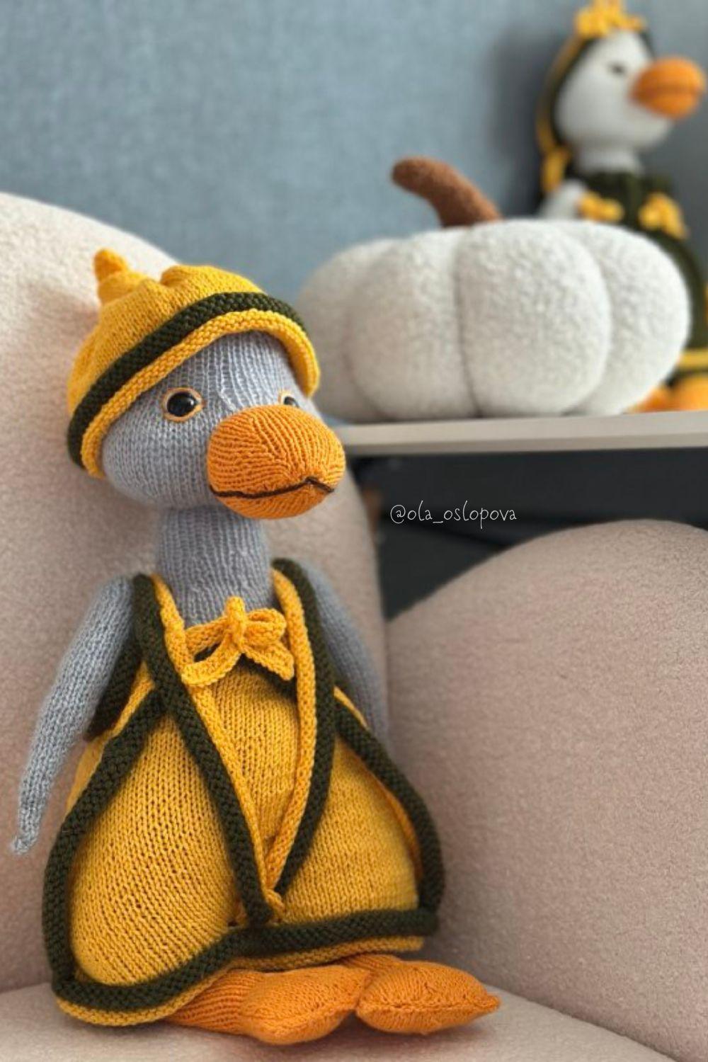 Spring Knitting Toy Clothes for Geese – Theo & Mabel