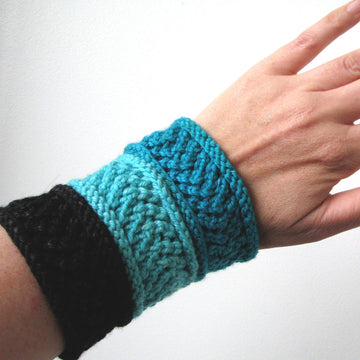 Zaggy Cuff