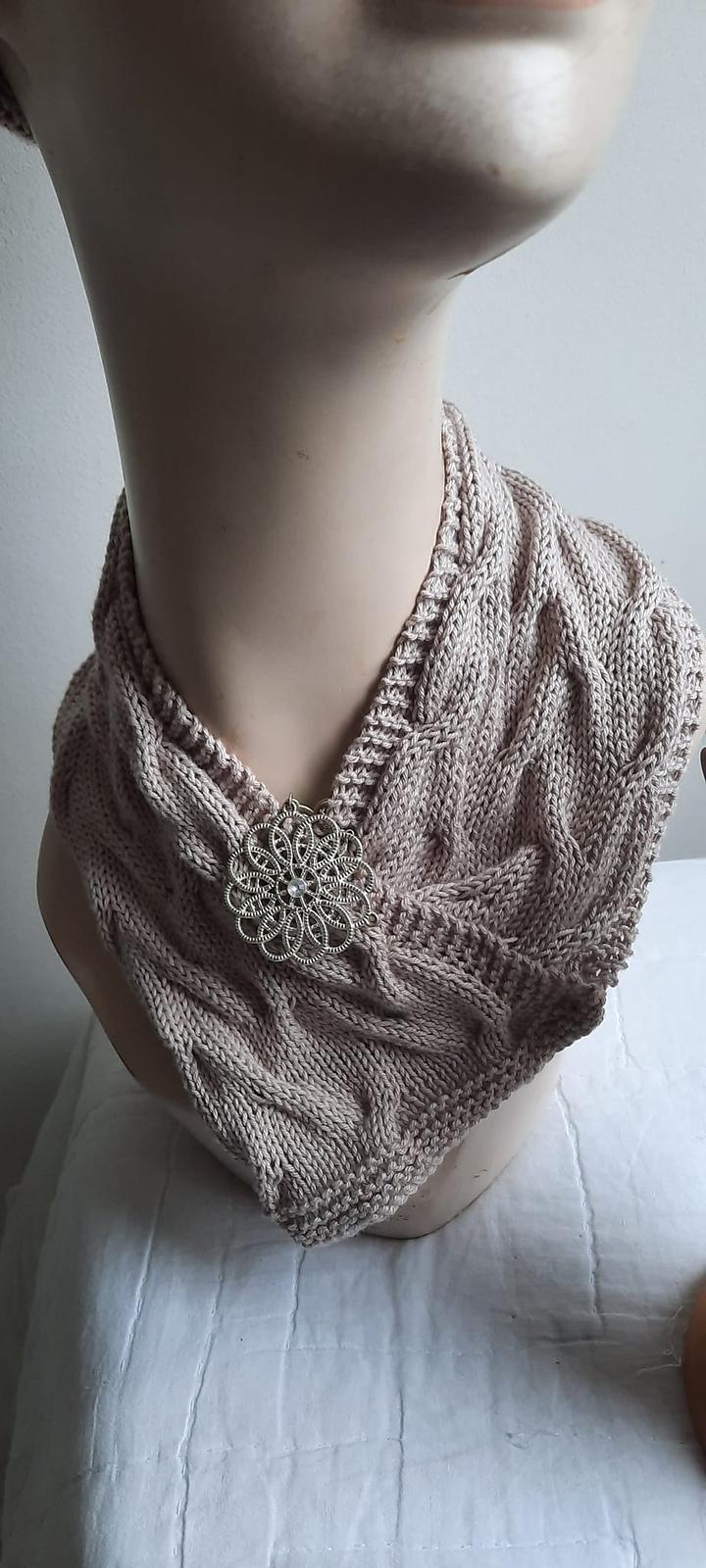 Night In Neckwarmer