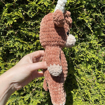 Jumbo and Small Highland Cow