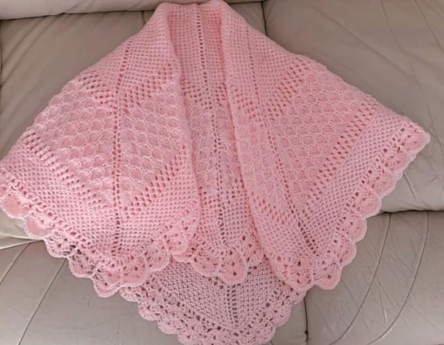 HEIRLOOM BABY SHAWL