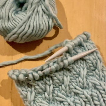 Dancing Flakes Beanie - Falling Snow Hat