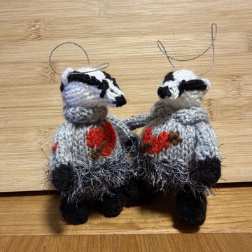 Mini Badger Wearing Valentine’s Day Jumper/Hoodie Ferrero Rocher/Lindor Cover/Hanging Decoration Knitting Pattern