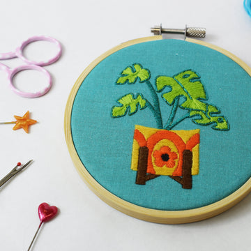 The Make Arcade Monstera Embroidery Kit - 4 Inch