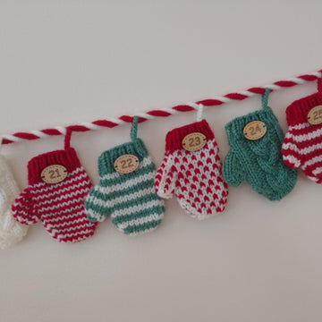 Mini Mittens Christmas Advent Calendar Garland