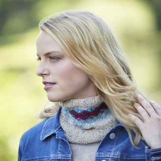 Bray Cowl in Tahki Yarns Donegal Tweed Fine - Downloadable PDF