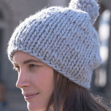 Pietra Classico Hat in Red Heart Ora - LM6052-1 - Downloadable PDF