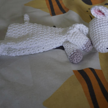 Amigurumi Häkelanleitung Schnuffeltuch Schaf