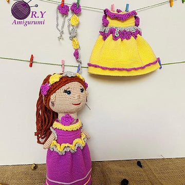 Amigurumi Lala bridesmaid dresses