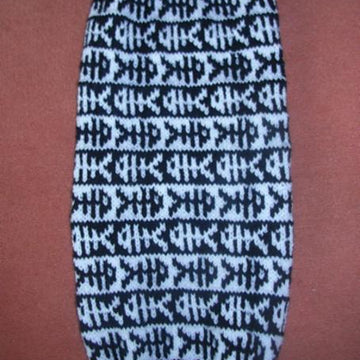 Fish and bone legwarmers