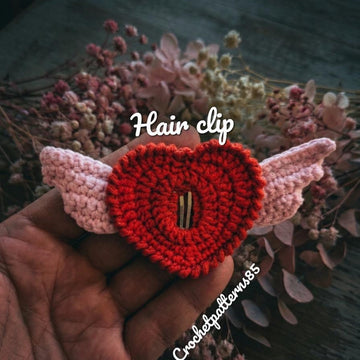 Winged Heart Hair Clip English-US