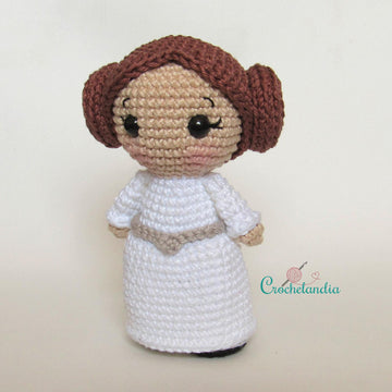 Leia and Solo amigurumi dolls - crochet patterns by Crochelandia