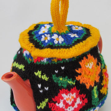 Canal roses tea cosy