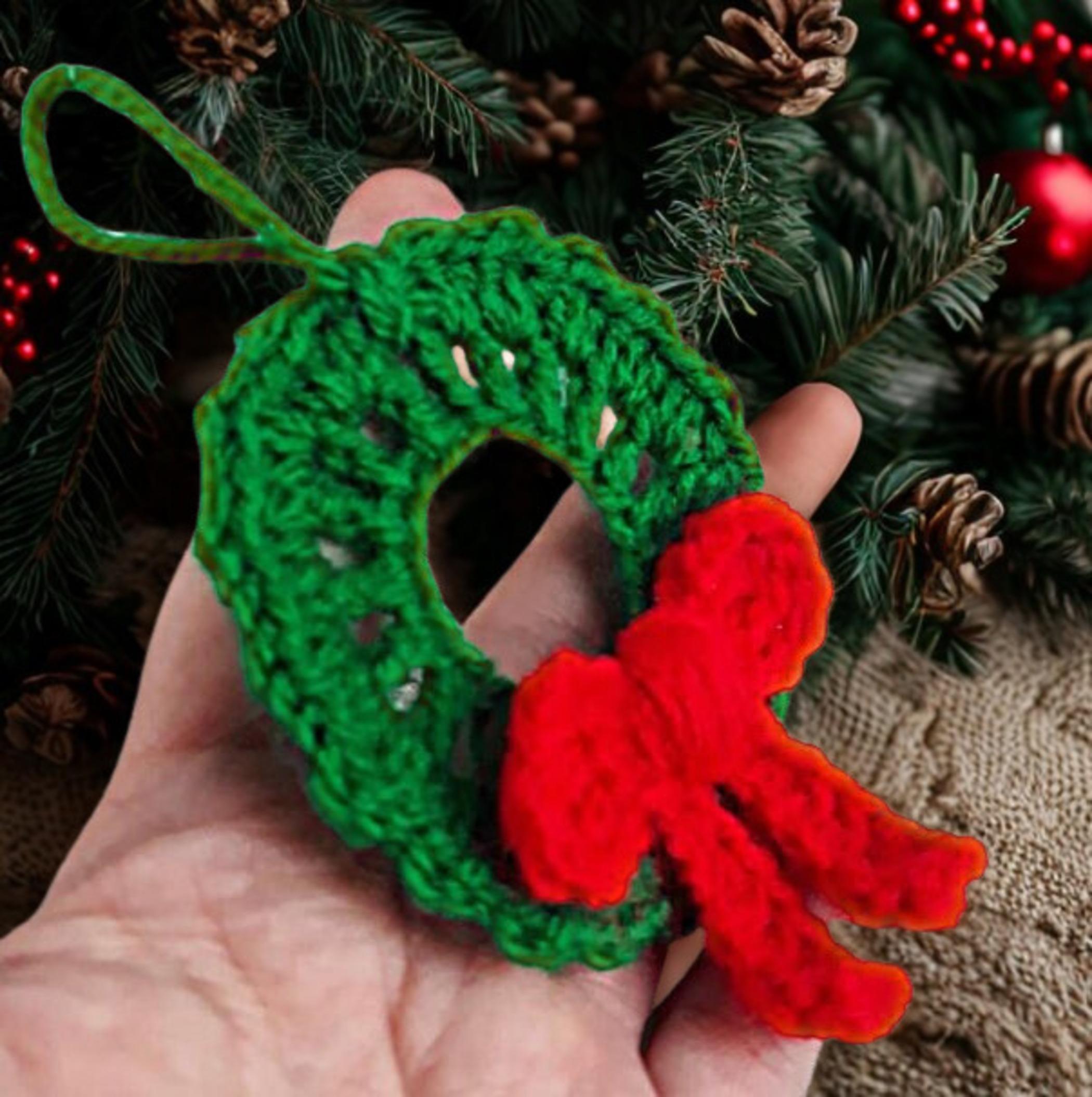 Mini Christmas Wreath Crochet Pattern Tree Ornament Amigurumi PDF DIY