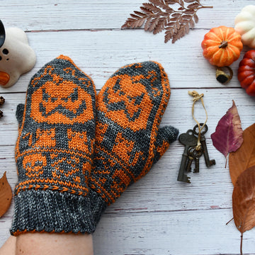 Pumpkins and Cats Mittens