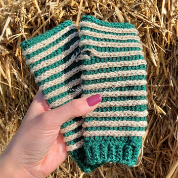 Bee cosy fingerless mitts