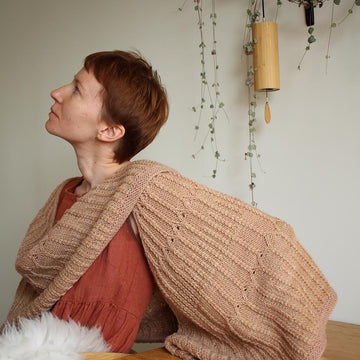 Javelin shawl