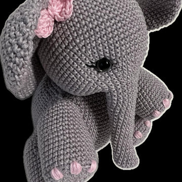 Elephant Emme by Nayrumis