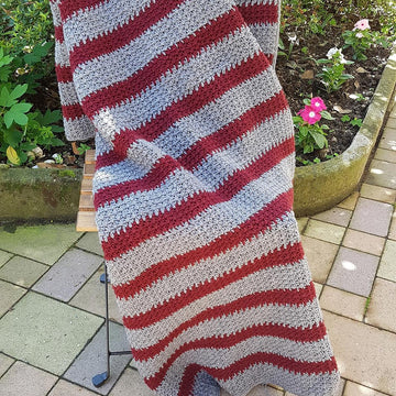 B&G Throw