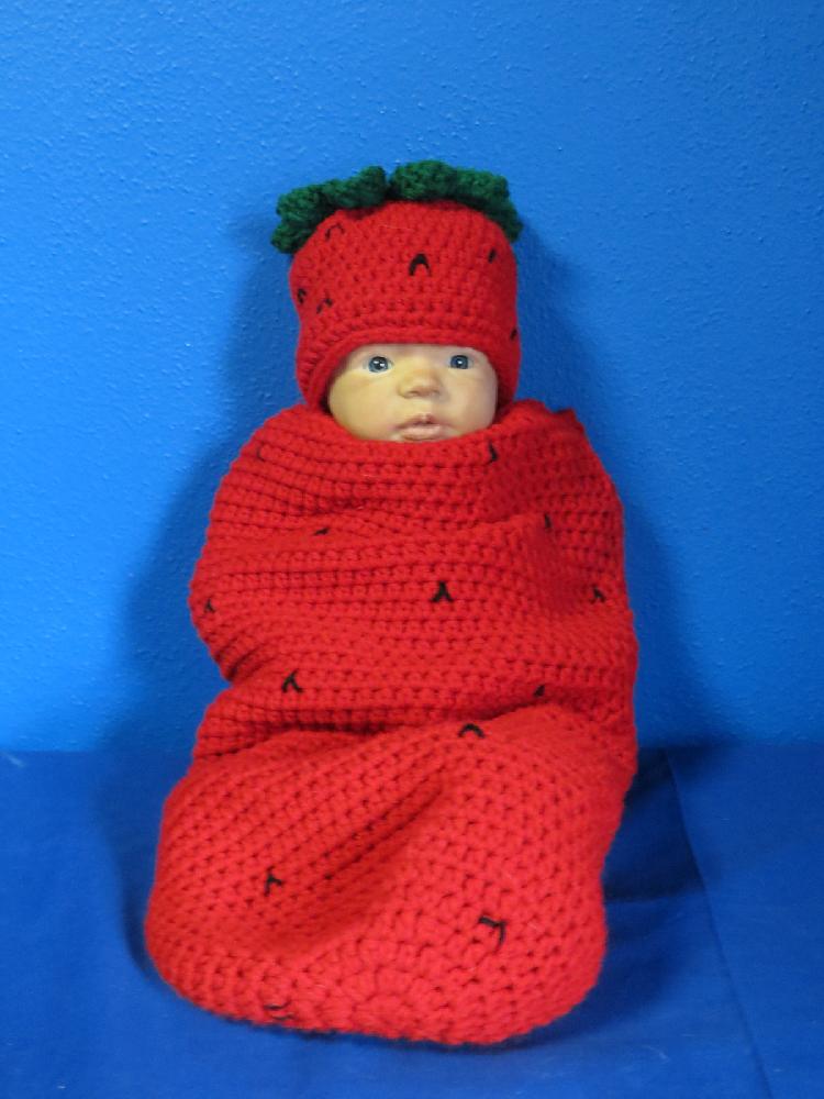 Strawberry Cocoon/Hat Set