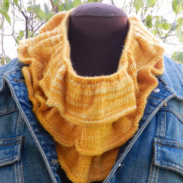 Making Waves Cowl