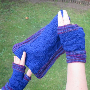 The Boy Came Home cowl and mitts