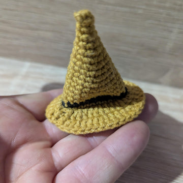 Mini Witch Halloween Hat hair clip English-US