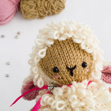 Sasha the sheep - Toy knitting pattern